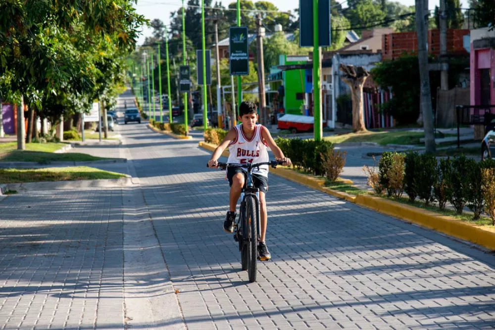 8d1a6a0fba64b04375a185deaefa9a61_XL